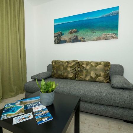 Apartmani Spiline - Mia Baska Voda Exterior photo