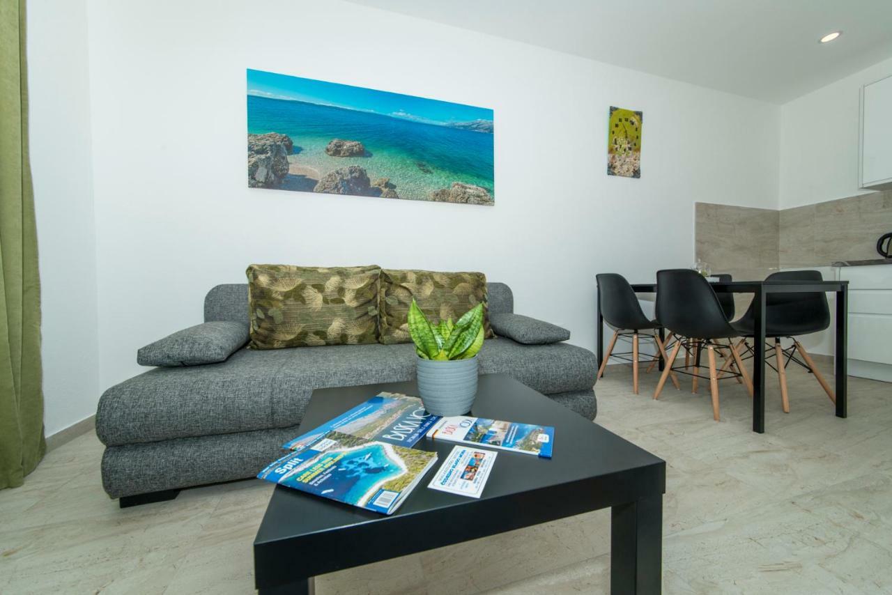 Apartmani Spiline - Mia Baska Voda Exterior photo